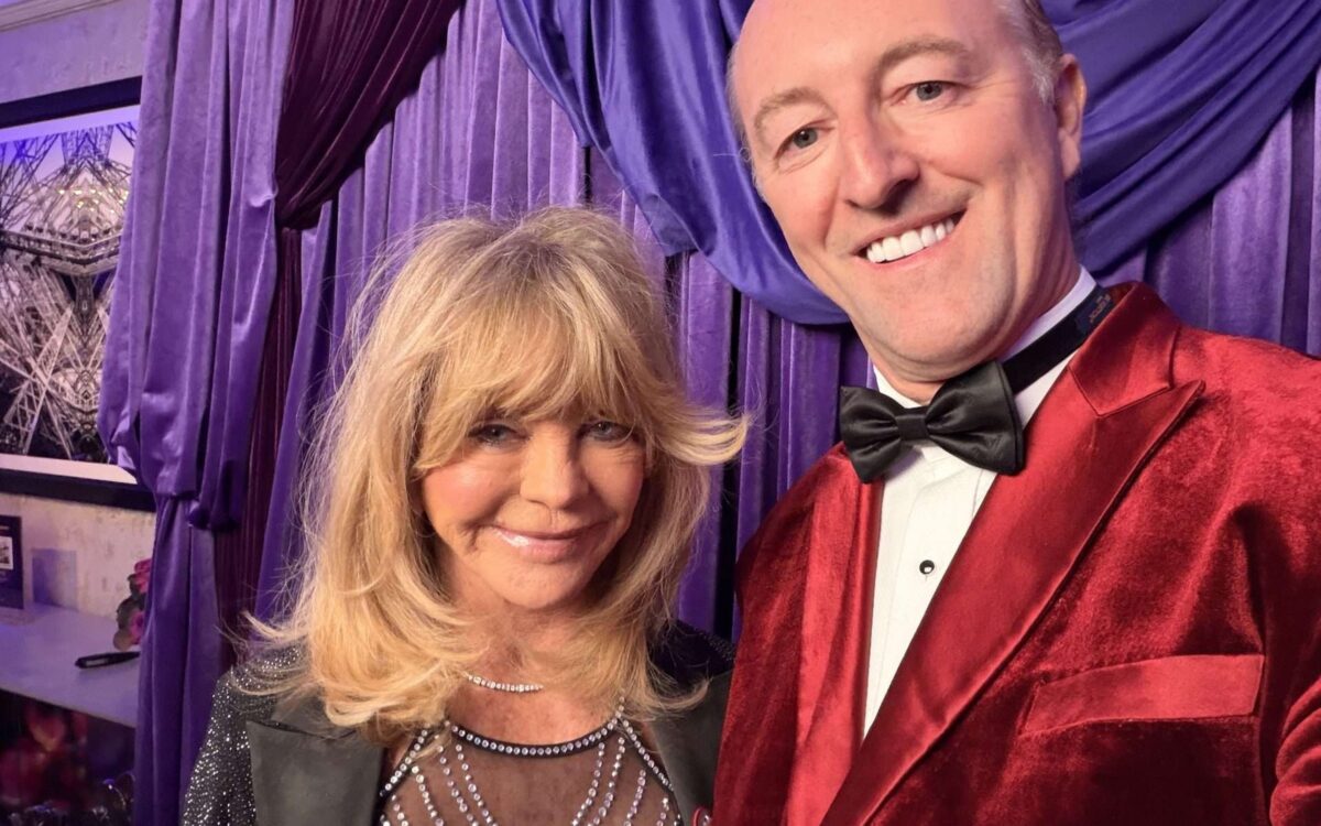 Gaeste der Aspen Snow Ball 2026 Charity-Gala im Ballsaal des St. Regis Aspen.