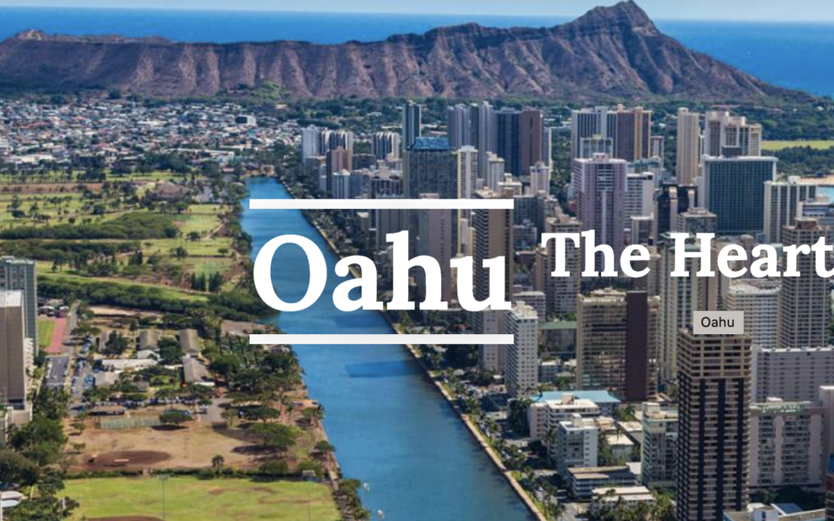 Ein Foto der hawaiianischen Inseln, die sich wieder fuer Touristen oeffnen.